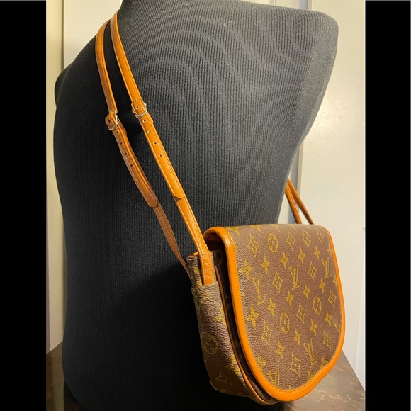 🌞 Louis Vuitton shoulder body bag - Picture 1 of 10